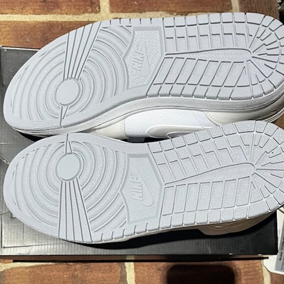 2011 Air Jordan 1 Phat White Wolf Grey main image 11